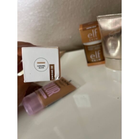 Beauty bundle skin tint radiance booster bronzing drops blur foundation - Picture 4 of 7